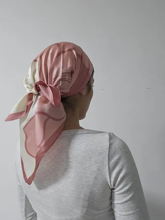 מטפחת מרובעת ורוד עתיק