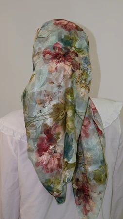 מטפחת לונג צר שיפון פרחים ירוק